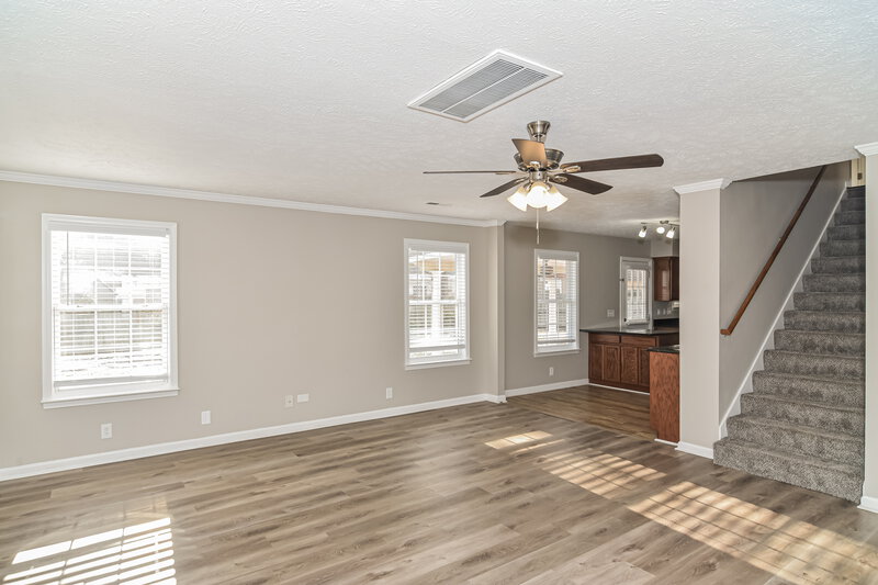 2,425/Mo, 211 Sam Davis Dr Smyrna, TN 37167 Living Room View 2