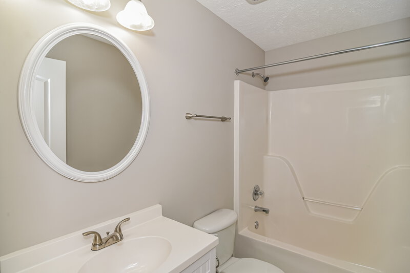 2,425/Mo, 211 Sam Davis Dr Smyrna, TN 37167 Bathroom View