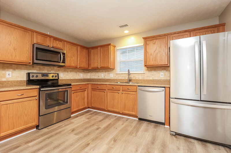 2,085/Mo, 1954 Odessa Ave Murfreesboro, TN 37128 Kitchen View 2