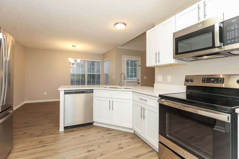 2,105/Mo, 3112 Chateau Valley Dr Nashville, TN 37207 Kitchen View