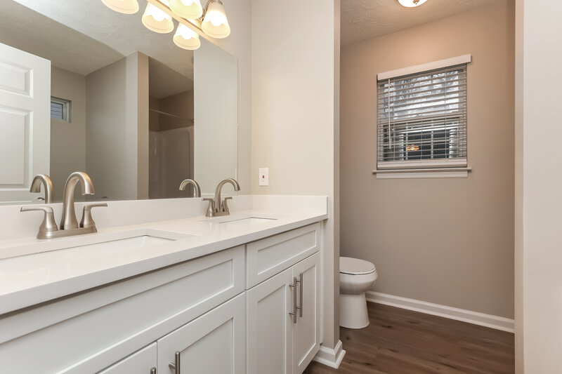 2,105/Mo, 3112 Chateau Valley Dr Nashville, TN 37207 Bathroom View