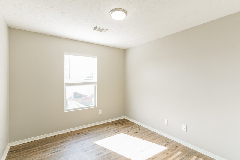 1,965/Mo, 2803 Creekbend Dr Nashville, TN 37207 Bedroom View