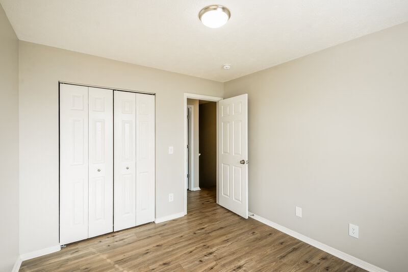 1,965/Mo, 2803 Creekbend Dr Nashville, TN 37207 Bedroom View 2