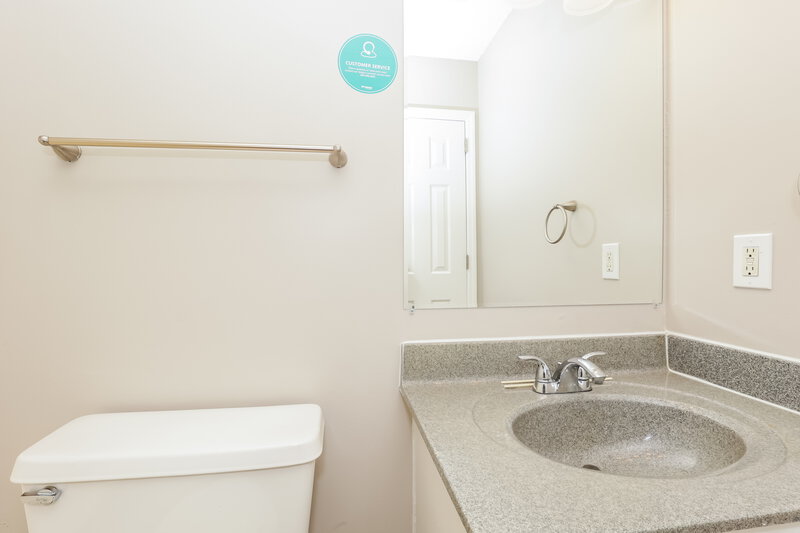 1,975/Mo, 2825 Barksdale Ln Antioch, TN 37013 Main Bathroom View 2