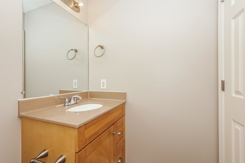 1,975/Mo, 2825 Barksdale Ln Antioch, TN 37013 Bathroom View 2