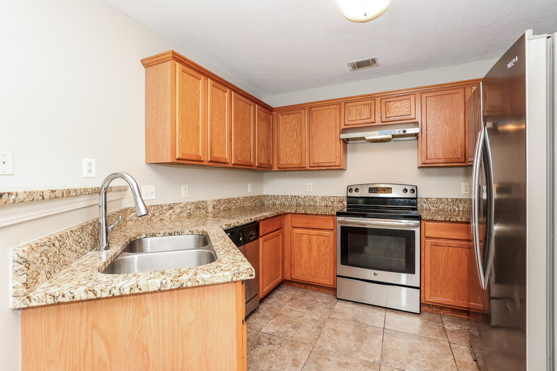 2,550/Mo, 3208 Sailmist Pt Antioch, TN 37013 Kitchen View