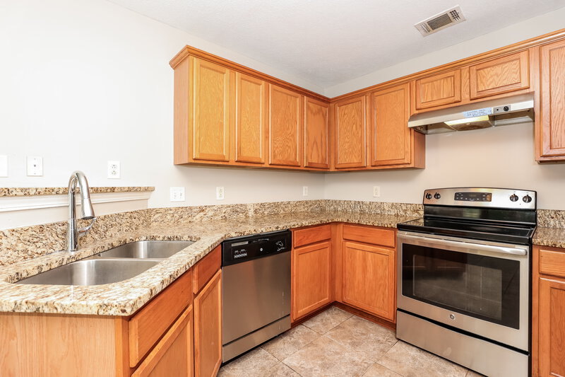2,550/Mo, 3208 Sailmist Pt Antioch, TN 37013 Kitchen View 2