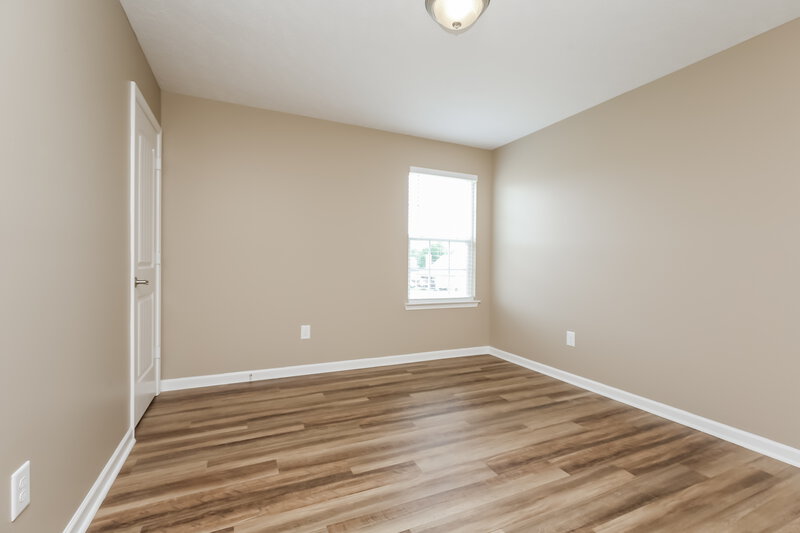 2,120/Mo, 325 Birchclay Pt N Antioch, TN 37013 Bedroom View