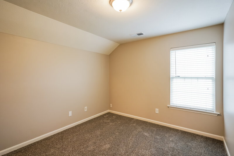 2,035/Mo, 1825 Lakewood Village Dr Antioch, TN 37013 Bedroom View