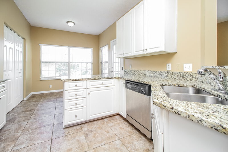 1,950/Mo, 2429 Evanfield Ct Antioch, TN 37013 Kitchen View