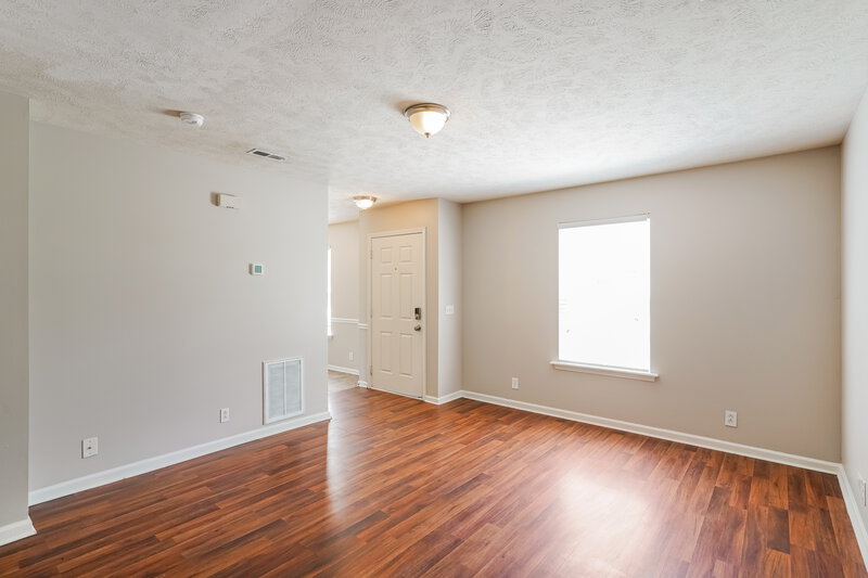 1,770/Mo, 7480 Maggie Dr Antioch, TN 37013 Living Room View 2