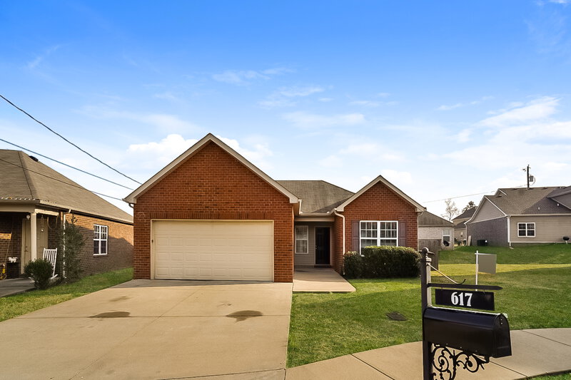 2,700/Mo, 617 Southbeach Cove Antioch, TN 37013 External View