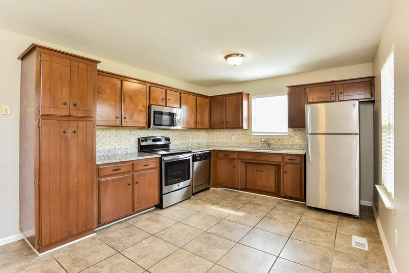 1,805/Mo, 209 Pin Oak Ct Nashville, TN 37013 Misc View 3