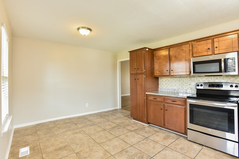 1,805/Mo, 209 Pin Oak Ct Nashville, TN 37013 Misc View 4