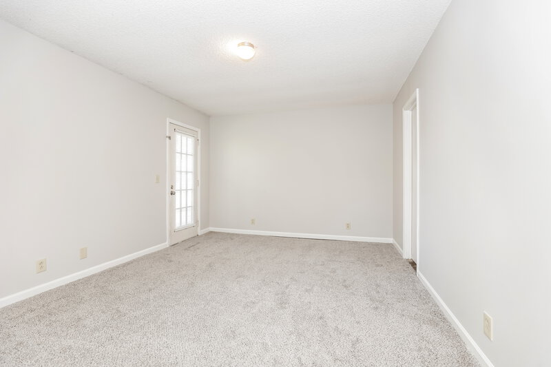 1,920/Mo, 105 Brockhampton Ct Goodlettsville, TN 37072 Main Bedroom View