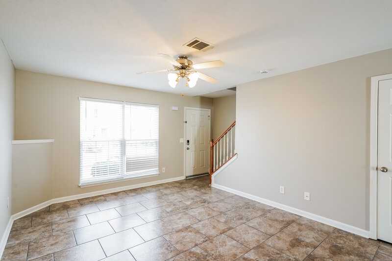 1,590/Mo, 8013 Logan Dr La Vergne, TN 37086 Living Room View