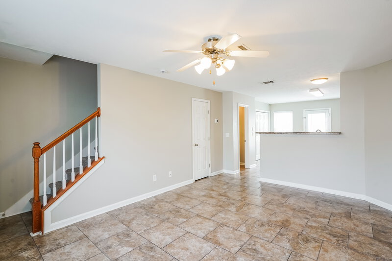 1,590/Mo, 8013 Logan Dr La Vergne, TN 37086 Living Room View 2