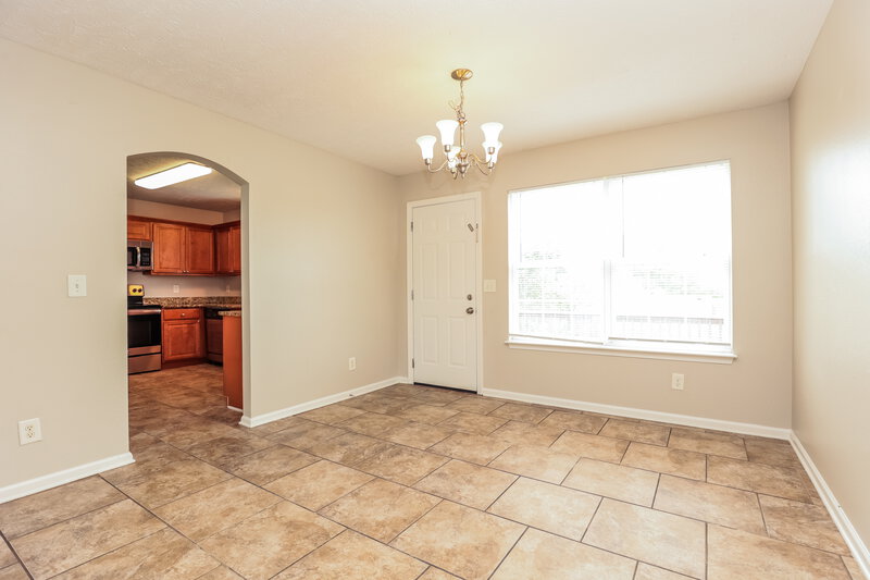 2,970/Mo, 1104 Harmony Ln La Vergne, TN 37086 Dining Room View 2