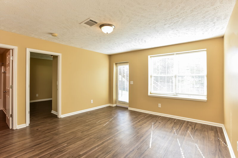 2,650/Mo, 1108 Harmony Ln La Vergne, TN 37086 Den View