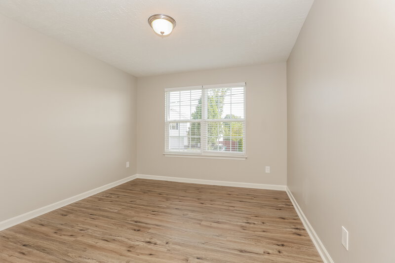 1,900/Mo, 1391 E Nir Shreibman Blvd La Vergne, TN 37086 Living Room View