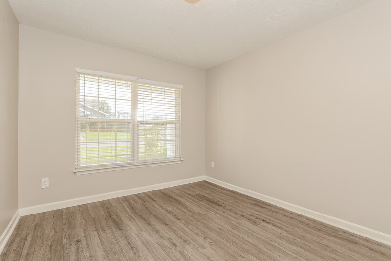 1,900/Mo, 1391 E Nir Shreibman Blvd La Vergne, TN 37086 Living Room View 2