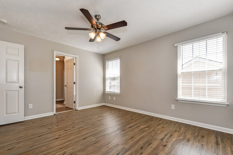 1,985/Mo, 1391 E Nir Shreibman Blvd La Vergne, TN 37086 Main Bedroom View