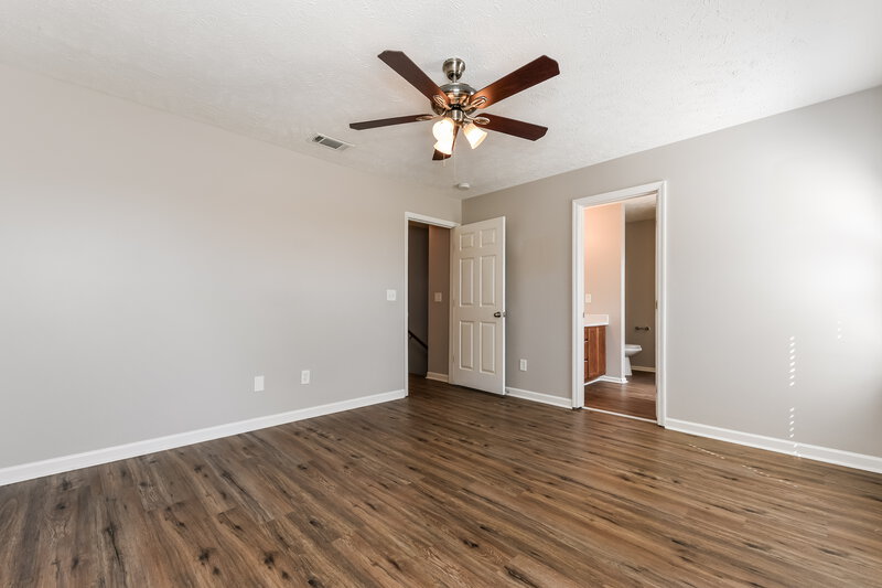 1,985/Mo, 1391 E Nir Shreibman Blvd La Vergne, TN 37086 Main Bedroom View 2