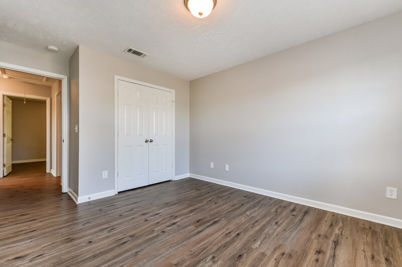 1,985/Mo, 1391 E Nir Shreibman Blvd La Vergne, TN 37086 Bedroom View 2