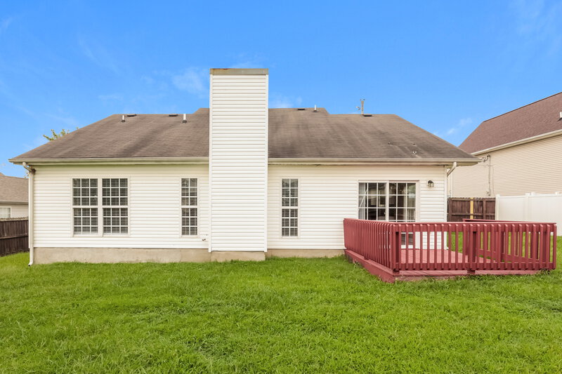 2,240/Mo, 119 Howard Woody Dr La Vergne, TN 37086 Rear View