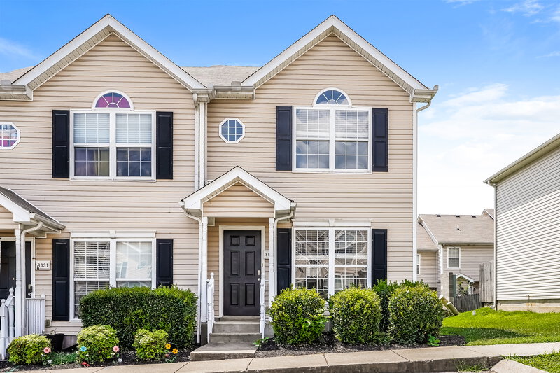 1,570/Mo, 8033 Logan Dr La Vergne, TN 37086 External View