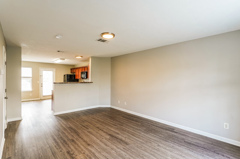 1,570/Mo, 8033 Logan Dr La Vergne, TN 37086 Living Room View 3
