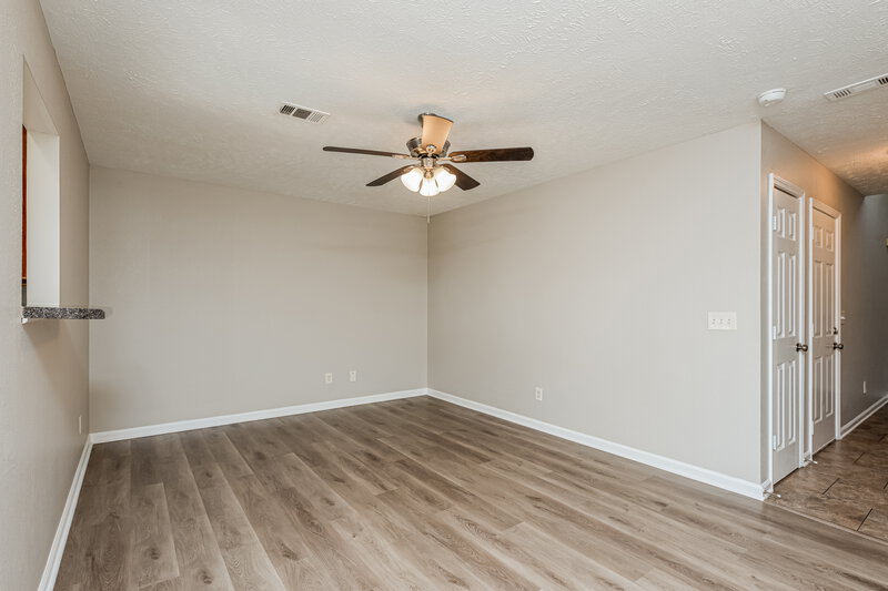 1,770/Mo, 602 Nixon Way La Vergne, TN 37086 Living Room View 2