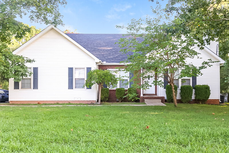 2,780/Mo, 215 Merritt Dr La Vergne, TN 37086 External View