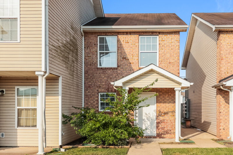 1,630/Mo, 4080 Nir Shreibman Blvd Apt 7 La Vergne, TN 37086 External View