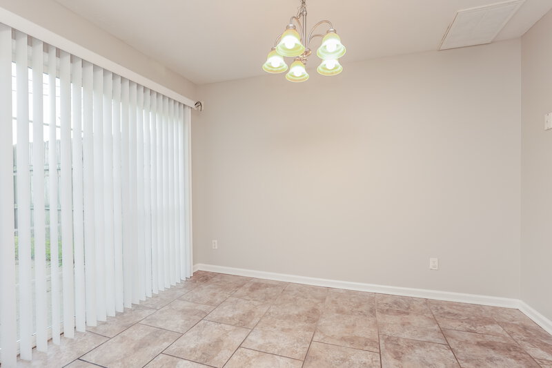 1,630/Mo, 4080 Nir Shreibman Blvd Apt 7 La Vergne, TN 37086 Dining Room View