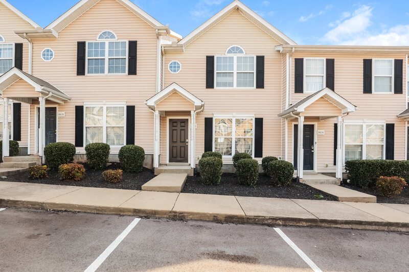 2,240/Mo, 8026 Logan Dr La Vergne, TN 37086 External View