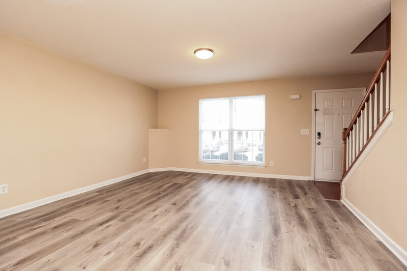 2,240/Mo, 8026 Logan Dr La Vergne, TN 37086 Living Room View