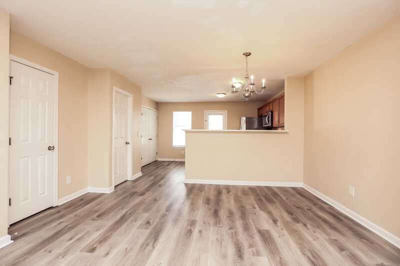 2,240/Mo, 8026 Logan Dr La Vergne, TN 37086 Living Room View 2