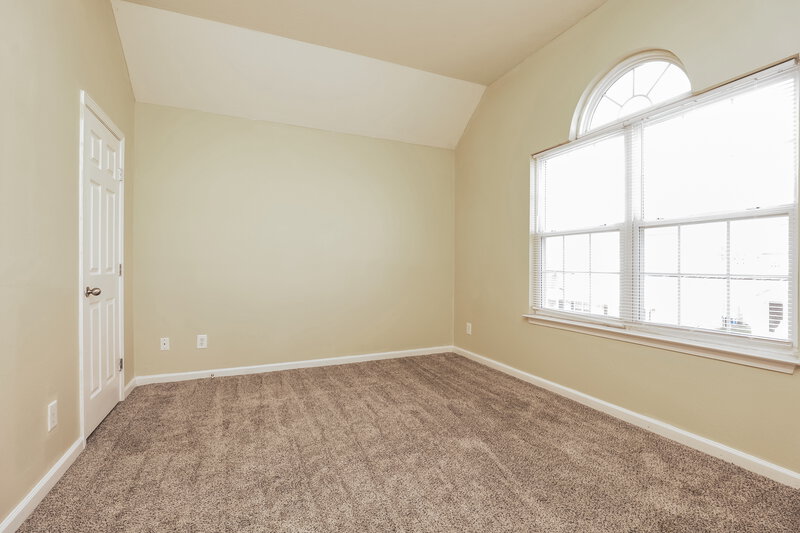 2,240/Mo, 8026 Logan Dr La Vergne, TN 37086 Main Bedroom View 2