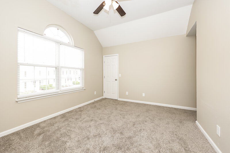 1,610/Mo, 8030 Logan Dr La Vergne, TN 37086 Main Bedroom View 2