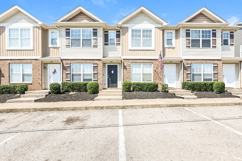 1,690/Mo, 8051 Logan Dr La Vergne, TN 37086 External View