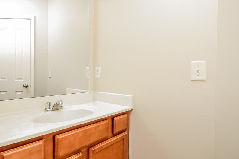 1,690/Mo, 8051 Logan Dr La Vergne, TN 37086 Misc View 18
