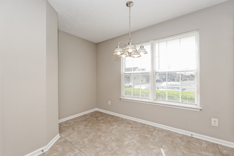 1,900/Mo, 4060 George Buchanan Dr La Vergne, TN 37086 Dining Room View