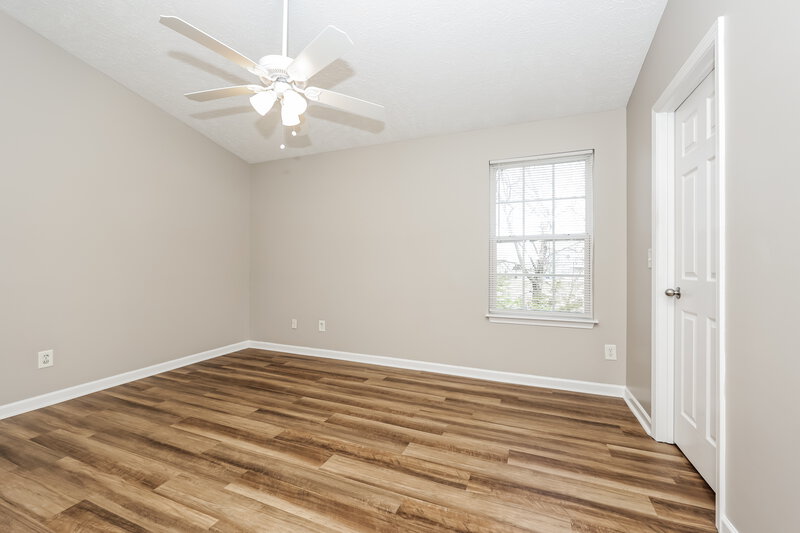 1,900/Mo, 4060 George Buchanan Dr La Vergne, TN 37086 Main Bedroom View 2