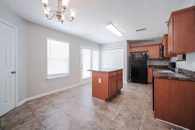1,755/Mo, 104 David Bolin Dr La Vergne, TN 37086 Kitchen View