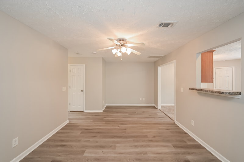 1,735/Mo, 104 David Bolin Dr La Vergne, TN 37086 Living Room View 2
