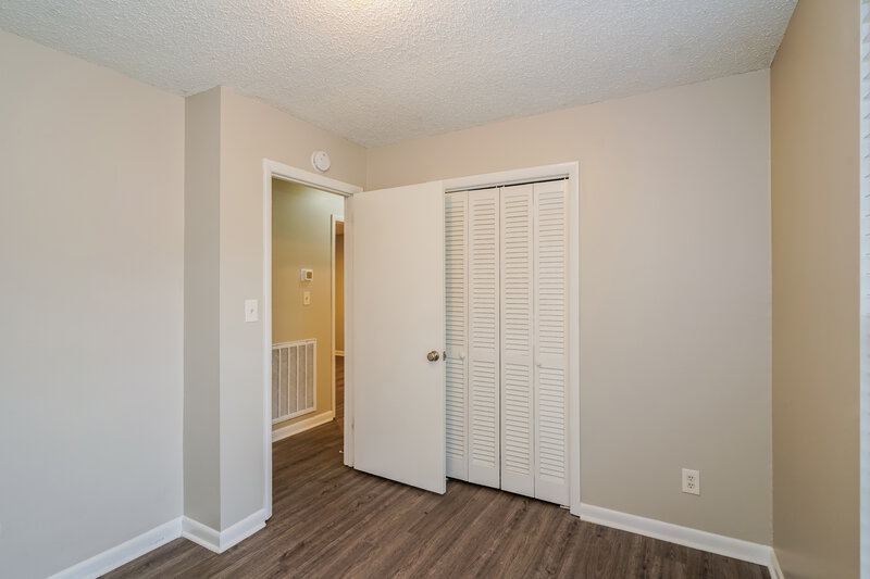 1,820/Mo, 152 Brookridge Dr La Vergne, TN 37086 Bedroom View 4