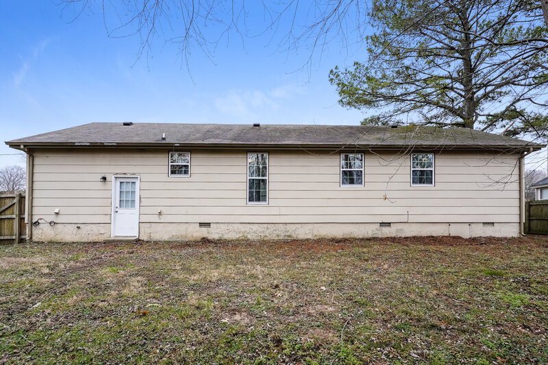 1,820/Mo, 152 Brookridge Dr La Vergne, TN 37086 Rear View