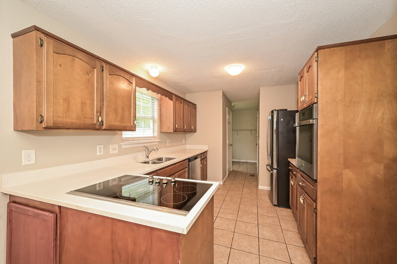 2,125/Mo, 165 Bill Stewart Blvd La Vergne, TN 37086 Kitchen View