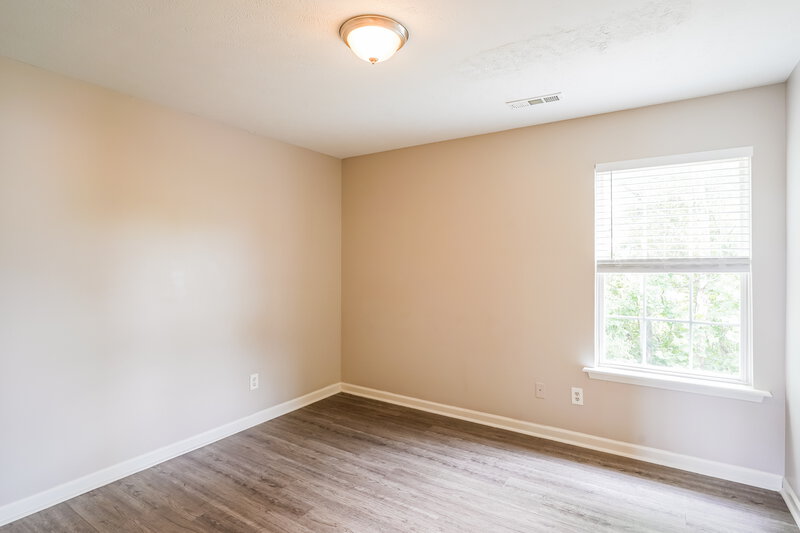 1,830/Mo, 1313 E Nir Shreibman Blvd La Vergne, TN 37086 Bedroom View 4
